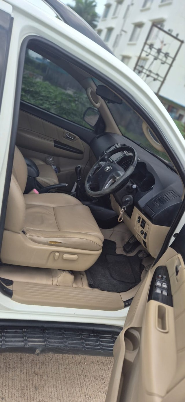 Second-hand 2014 Toyota Fortuner 4x2 MT TRD Sportivo for sale in Pune-8