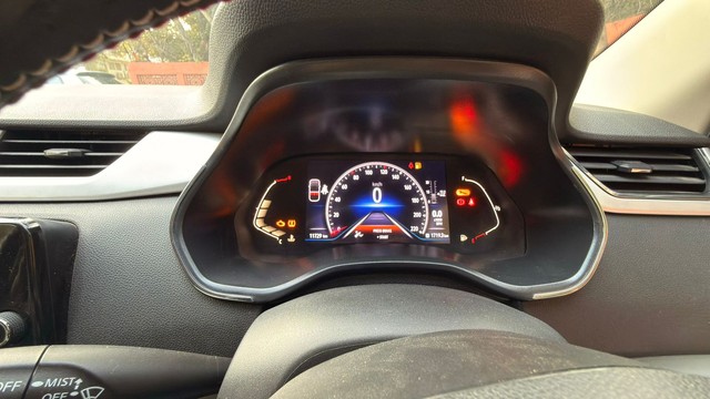 Second-hand 2024 Renault Triber RXZ for sale in New Delhi-5