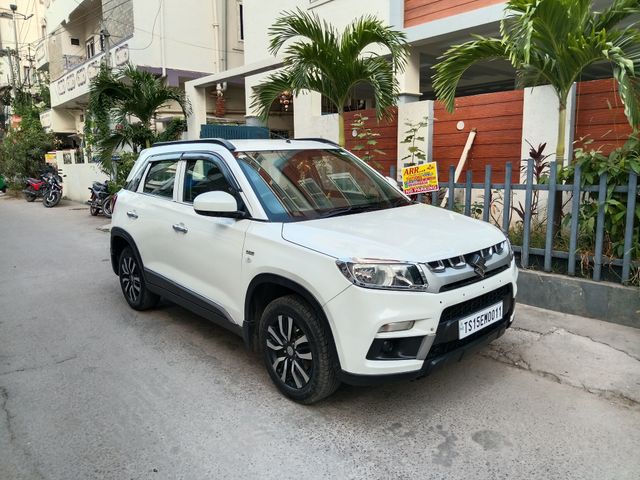 Maruti Suzuki Vitara Brezza LDi Option Second-hand 2016 Maruti Suzuki Vitara Brezza LDi Option for sale in Hyderabad