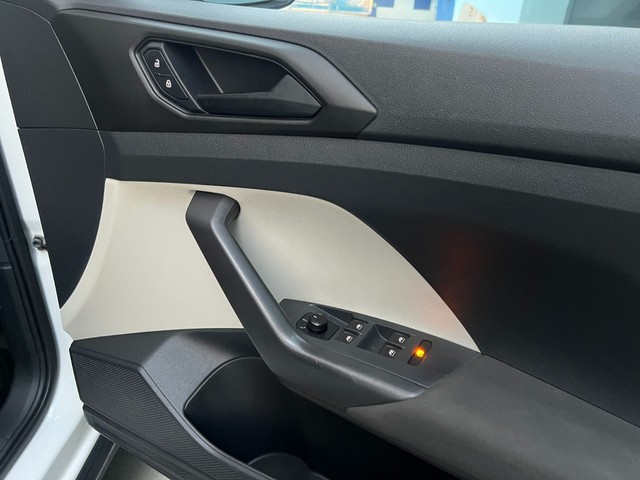 Second-hand 2023 Volkswagen Taigun 1.0 TSI Comfortline BSVI for sale in Kolkata-8