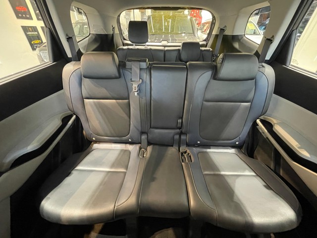 Kia Carens Gravity Second-hand 2025 Kia Carens Gravity for sale in Hyderabad-13
