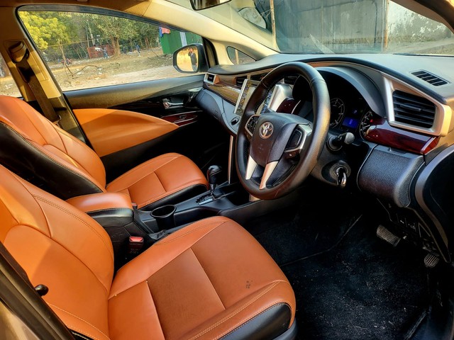 Second-hand 2020 Toyota Innova Crysta 2.8 GX AT BSIV for sale in New Delhi-16