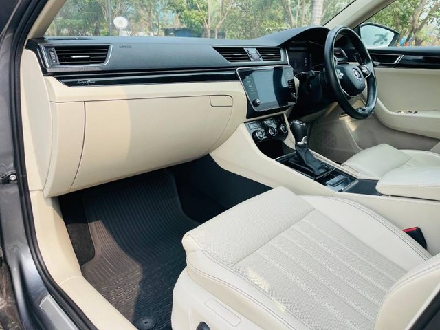 Second-hand 2022 Skoda Superb Laurin & klement BSVI for sale in Mumbai-8