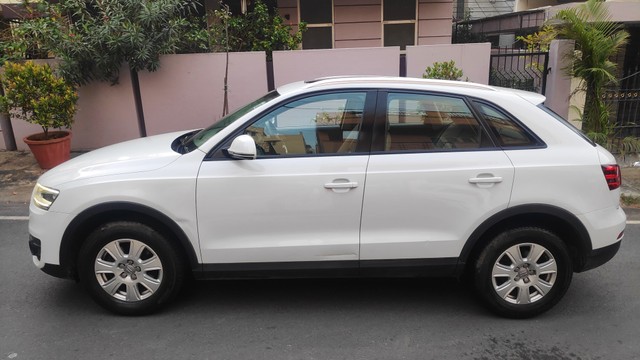Second-hand 2015 Audi Q3 35 TDI Quattro Premium for sale in Bangalore-3