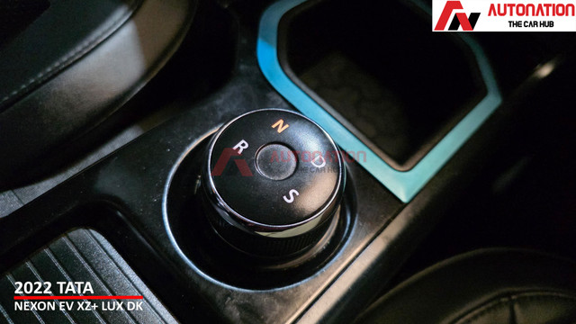 Second-hand 2022 Tata Nexon EV XZ Plus Dark Edition for sale in Kolkata-19