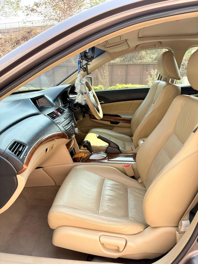 Honda New Accord 2.4 A/T Second-hand 2012 Honda New Accord 2.4 A/T for sale in Mumbai-8