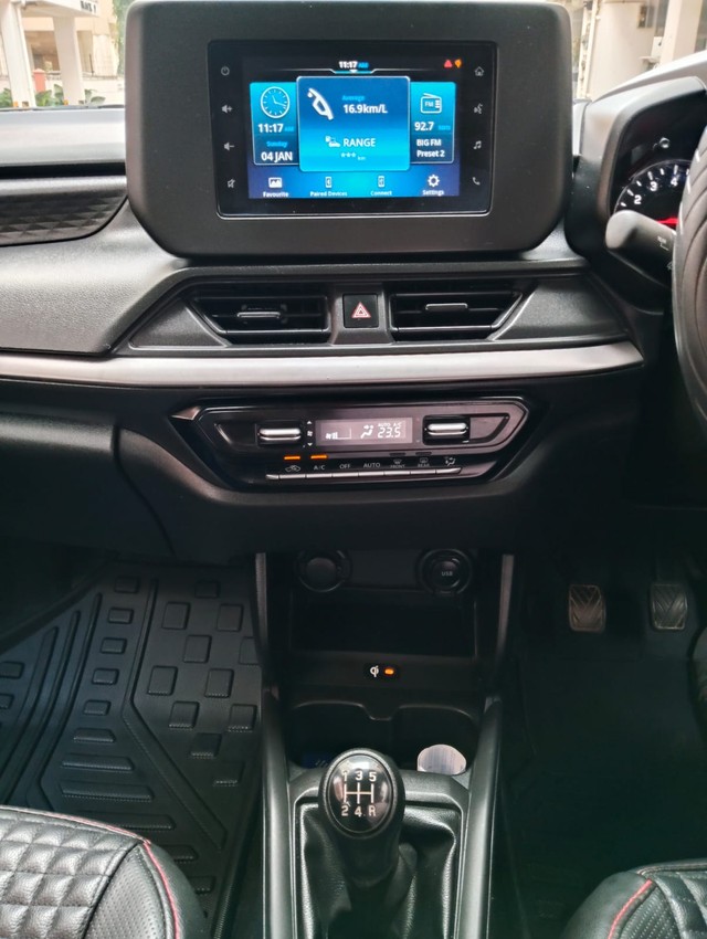 Second-hand 2024 Maruti Swift ZXi for sale in Chennai-13