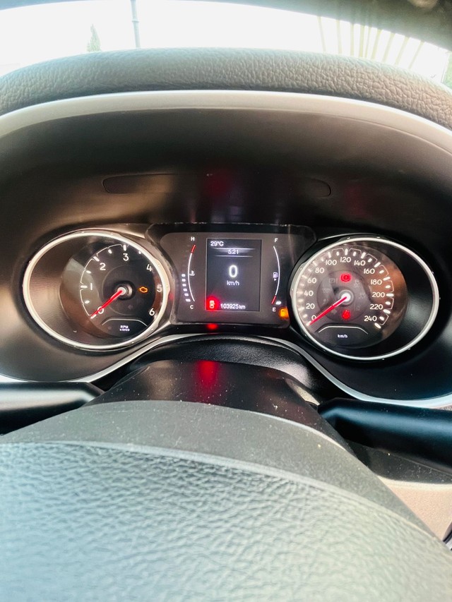 Second-hand 2019 Jeep Compass 2.0 Limited for sale in Surat-12