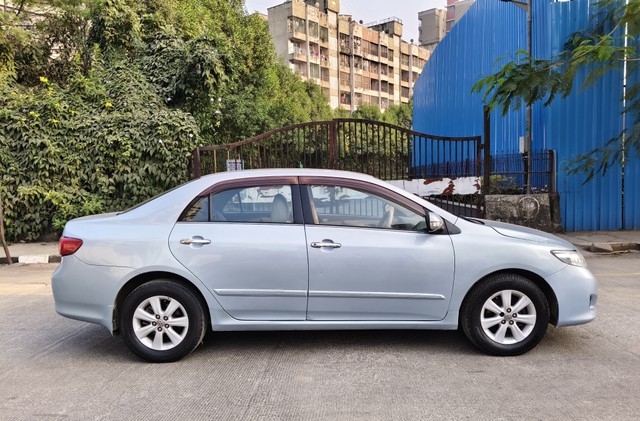 Toyota Corolla Altis G Second-hand 2011 Toyota Corolla Altis G for sale in Mumbai-1