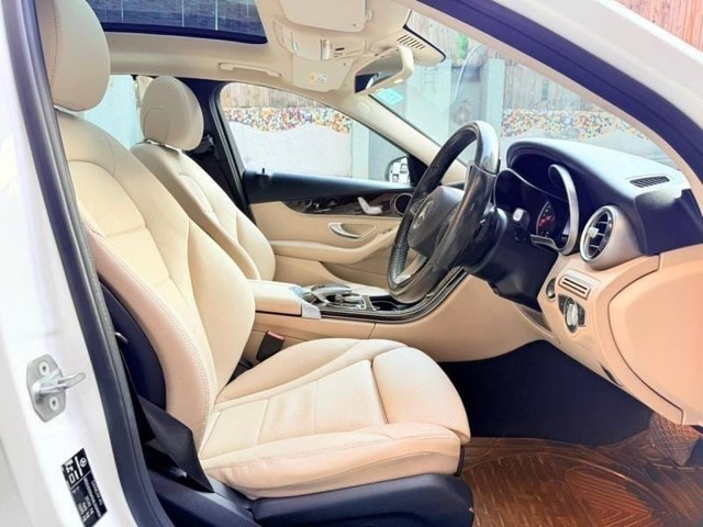Second-hand 2017 Mercedes-Benz C-Class C 200 Avantgarde Edition C for sale in Pune-5