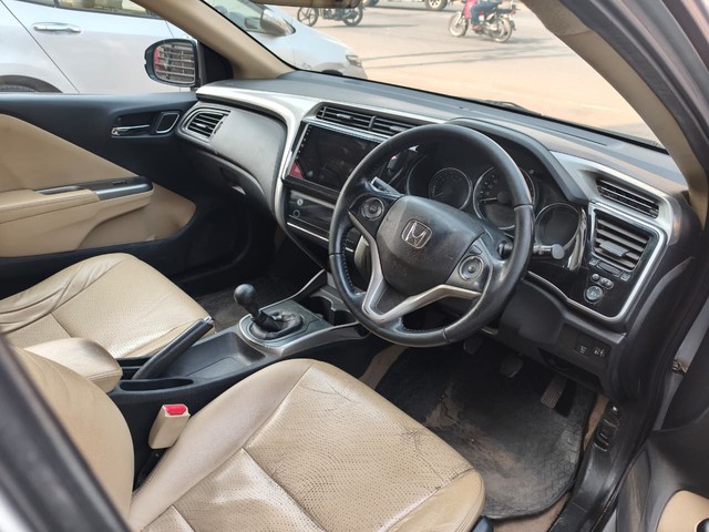 Second-hand 2017 Honda City i VTEC VX for sale in Jabalpur-4