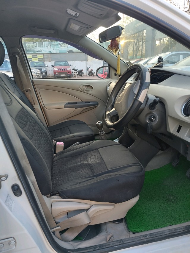 Toyota Etios GD Second-hand 2015 Toyota Etios GD for sale in Indore-6