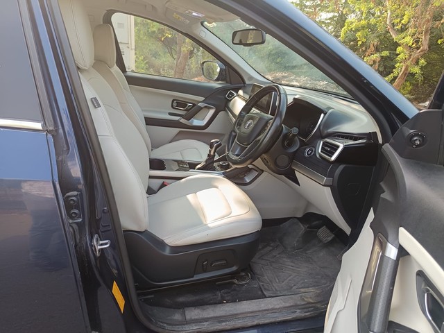 Second-hand 2021 Tata Safari XZA Plus 6 Str AT BSVI for sale in Hyderabad-9