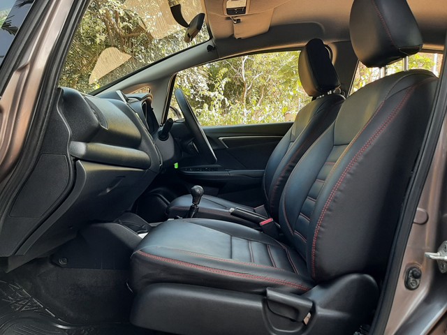 Second-hand 2015 Honda Jazz 1.2 VX i VTEC for sale in Mumbai-12