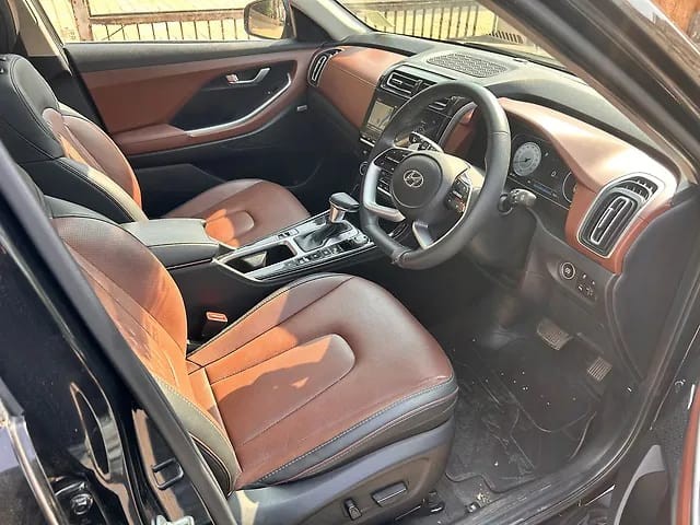 Second-hand 2022 Hyundai Alcazar Signature (O) Diesel AT BSVI for sale in Mumbai-9