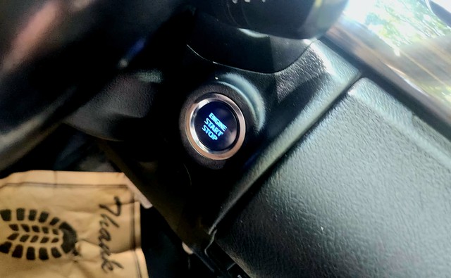 Toyota Innova Crysta 2.8 ZX AT BSIV Second-hand 2017 Toyota Innova Crysta 2.8 ZX AT BSIV for sale in New Delhi-13