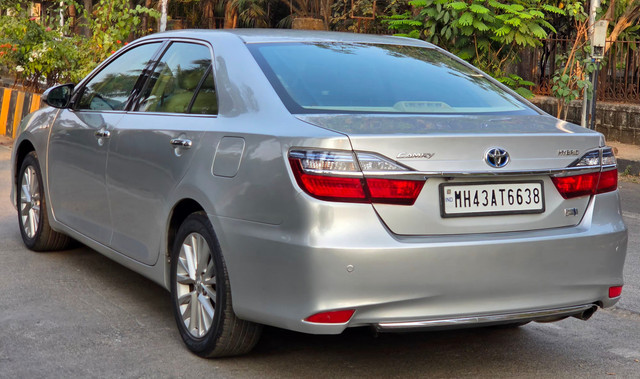 Second-hand 2015 Toyota Camry Hybrid for sale in Mumbai-8