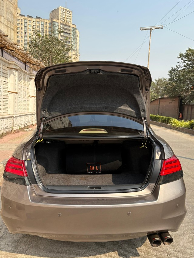 Honda New Accord 2.4 A/T Second-hand 2012 Honda New Accord 2.4 A/T for sale in Mumbai-11