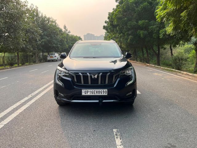 Mahindra XUV700 AX7 7Str AT Second-hand 2024 Mahindra XUV700 AX7 7Str AT for sale in Noida