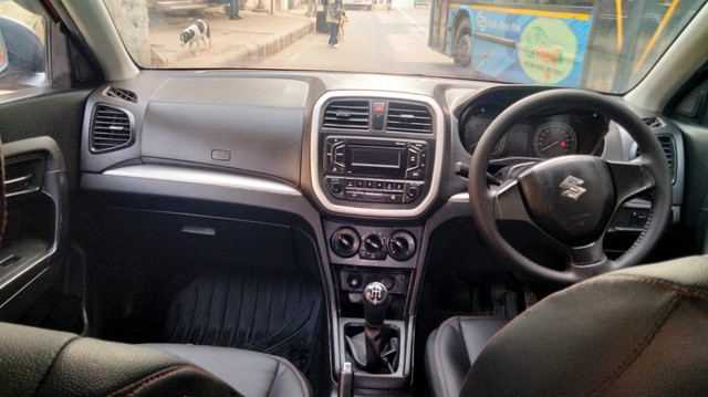 Second-hand 2018 Maruti Vitara Brezza VDi for sale in New Delhi-16