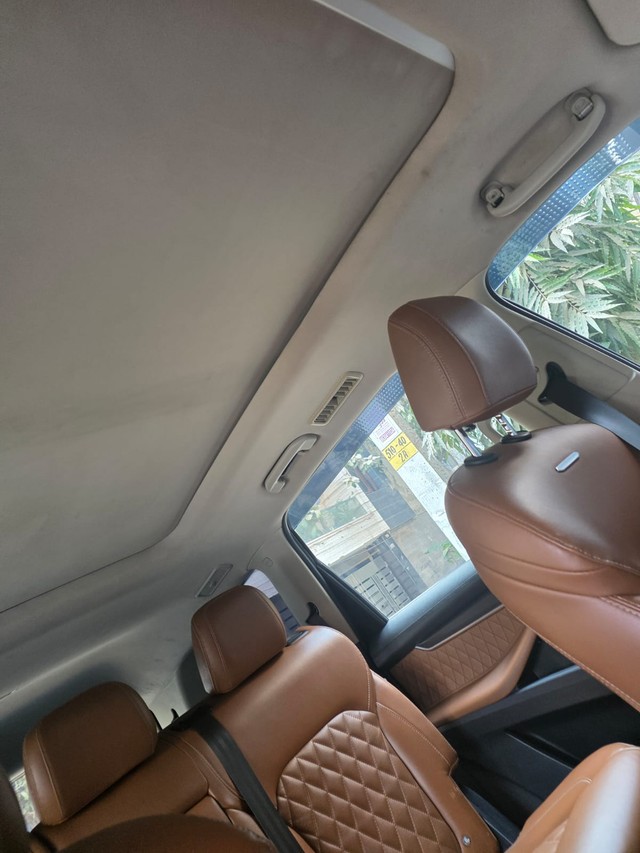 Second-hand 2021 MG Gloster Savvy 7-Str for sale in New Delhi-12