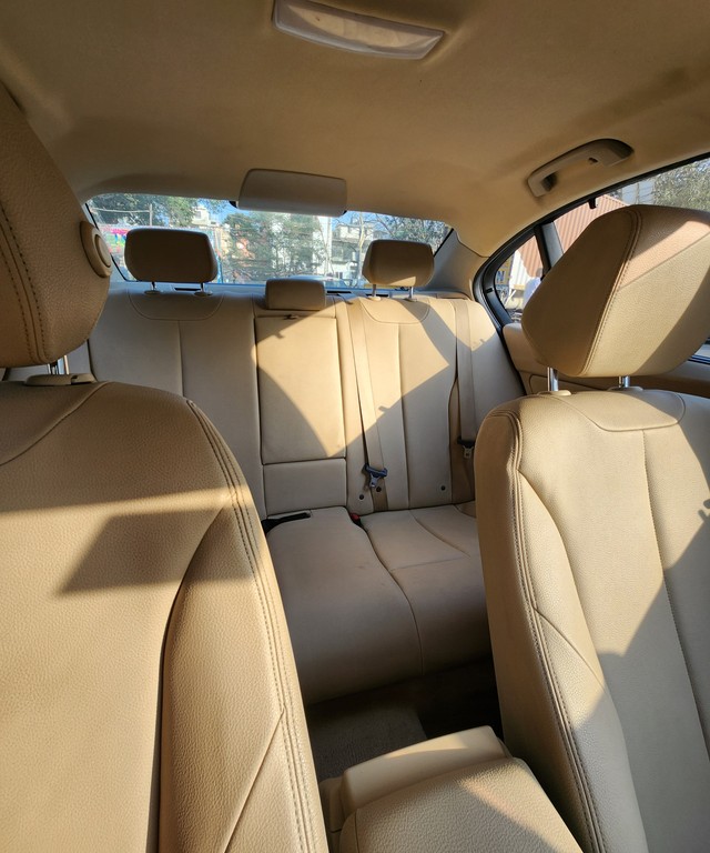 Second-hand 2016 BMW 3 Series 320d for sale in New Delhi-11