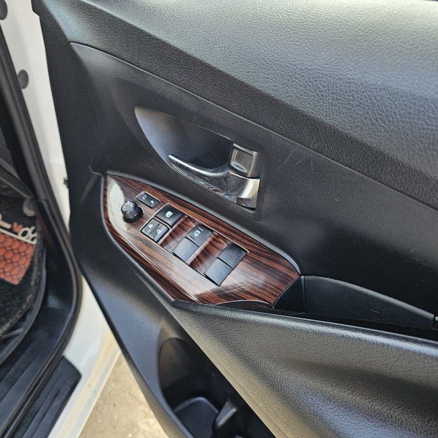 Second-hand 2019 Toyota Innova Crysta 2.4 G Plus MT BSIV for sale in New Delhi-9