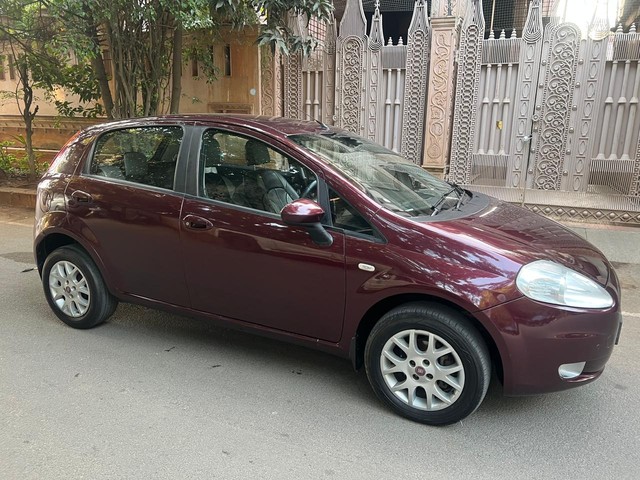 Second-hand 2014 Fiat Punto 1.3 Emotion for sale in Bangalore-6