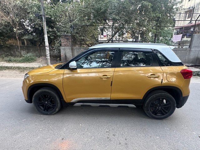 Second-hand 2018 Maruti Vitara Brezza ZDi Plus AMT for sale in New Delhi-3
