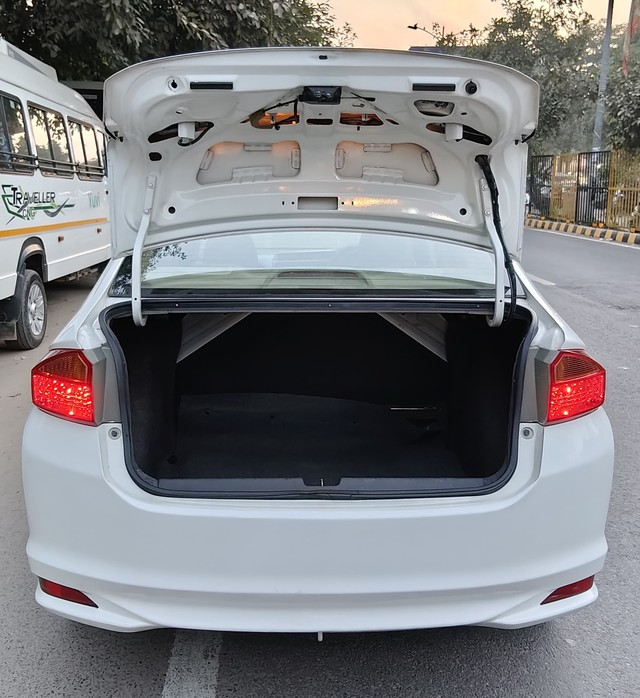 Second-hand 2016 Honda City i VTEC CVT SV for sale in Gurgaon-9