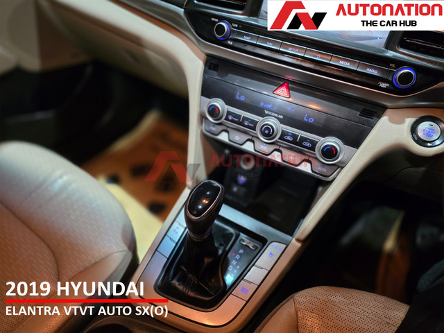 Second-hand 2019 Hyundai Elantra 2.0 SX Option AT for sale in Kolkata-17