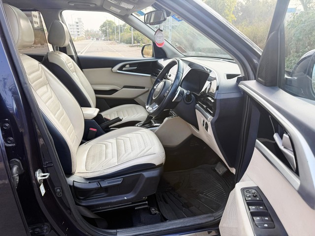 Second-hand 2022 Kia Carens Luxury Plus Turbo DCT 2022-2023 for sale in New Delhi-5