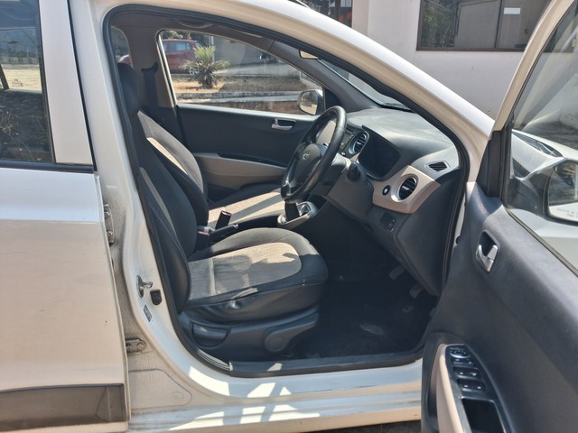 Second-hand 2014 Hyundai Grand i10 Asta for sale in Bangalore-11