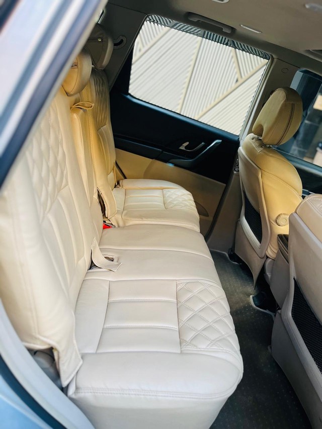 Mahindra XUV500 W9 AT 1.99 Second-hand 2017 Mahindra XUV500 W9 AT 1.99 for sale in Bangalore-8