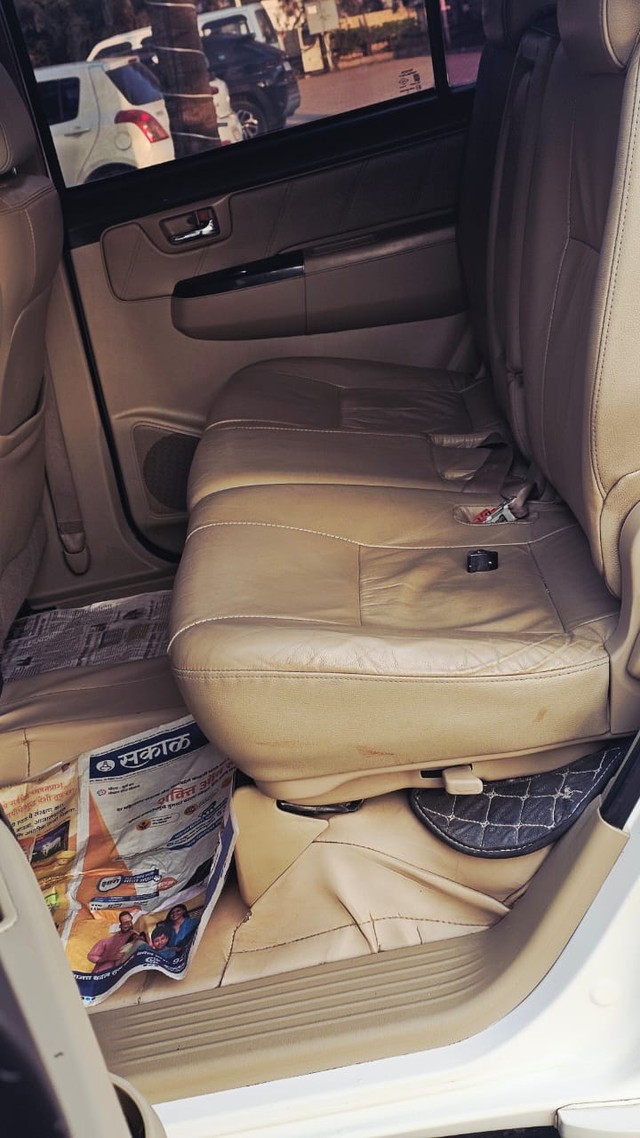 Second-hand 2013 Toyota Fortuner 4x2 Manual for sale in Pune-10