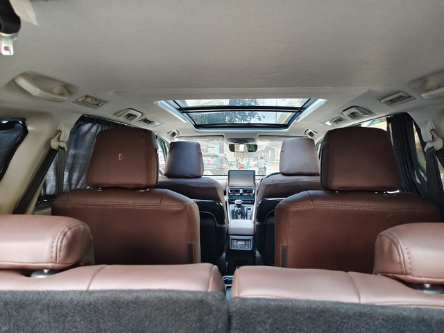 Second-hand 2025 Toyota Innova Hycross VX 7STR Hybrid for sale in Mumbai-11