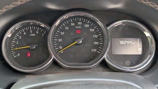 Second-hand 2016 Renault Duster 85PS Diesel RxZ for sale in Kalyan-13