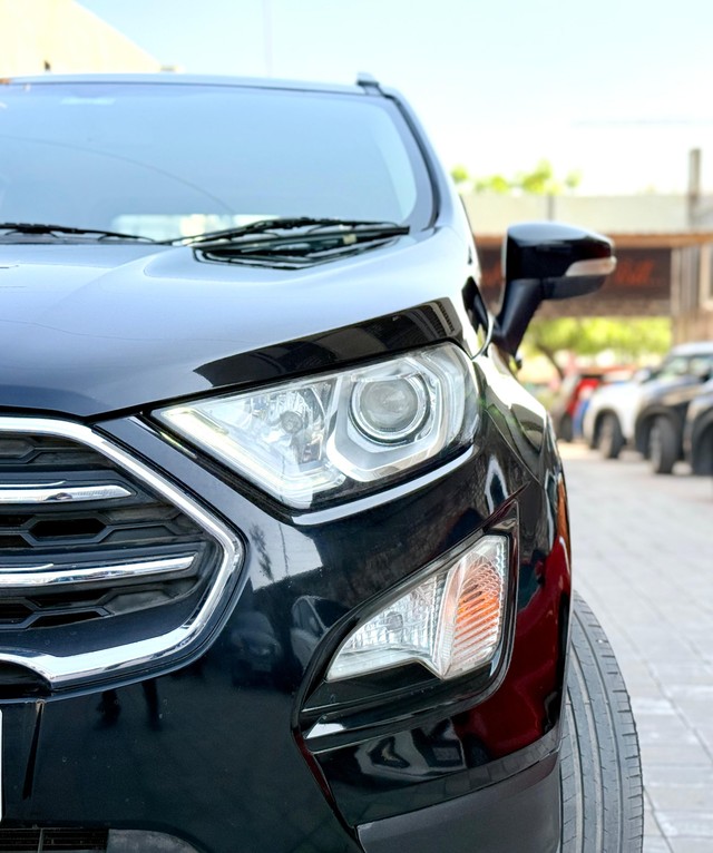 Second-hand 2019 Ford Ecosport 1.5 Diesel Titanium BSIV for sale in Surat-5