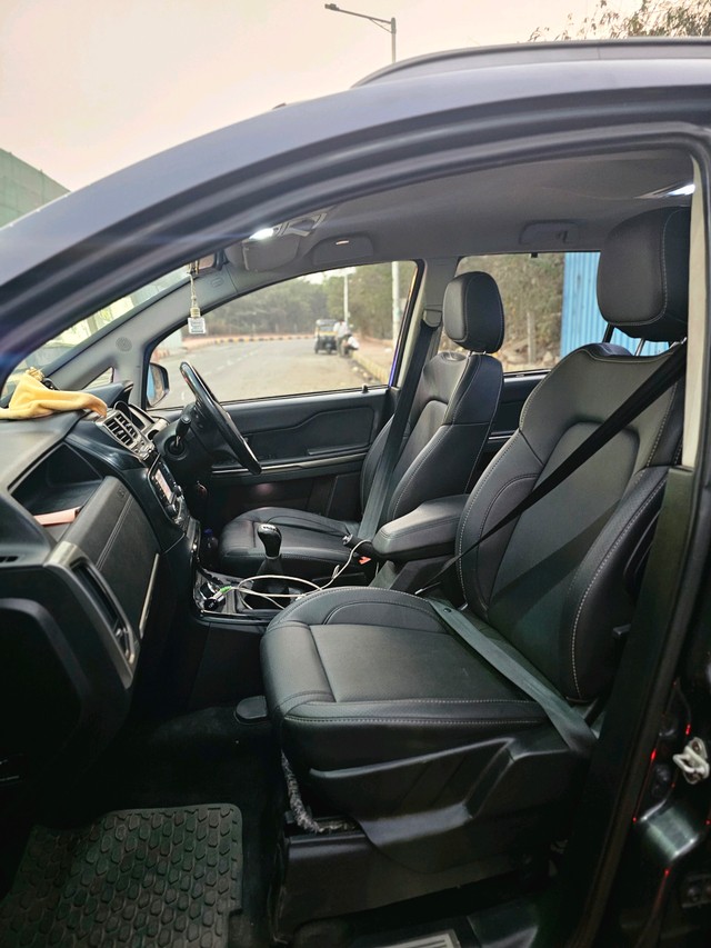 Second-hand 2017 Tata Hexa XT for sale in Navi Mumbai-2