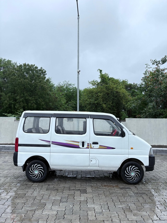 Second-hand 2011 Maruti Eeco 7 Seater Standard BSIV for sale in Bhopal-1