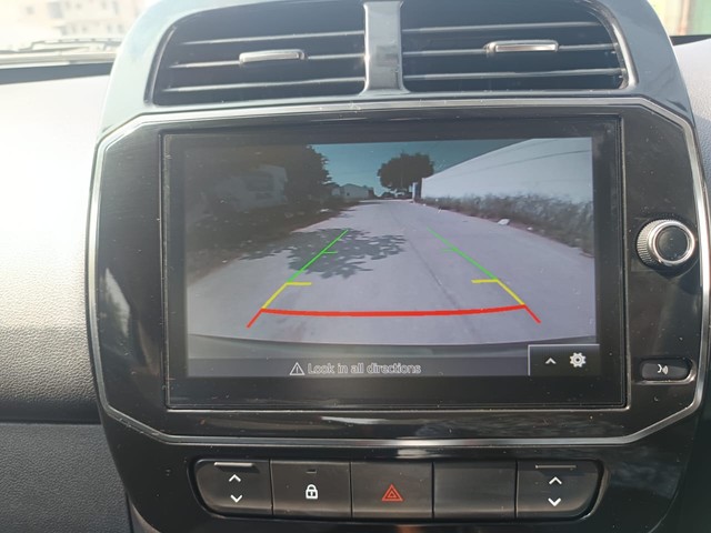 Second-hand 2023 Renault KWID 1.0 RXT for sale in Hyderabad-9