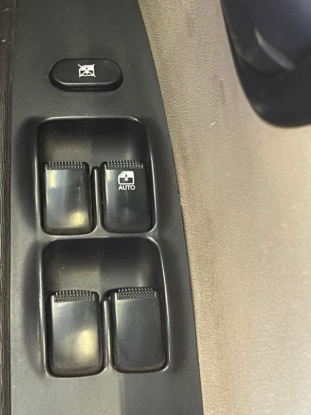 Second-hand 2013 Hyundai i10 Magna for sale in Hyderabad-6