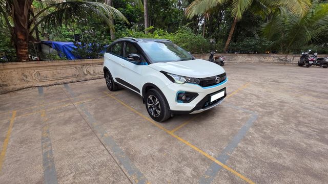 Second-hand 2022 Tata Nexon EV XZ Plus LUX for sale in Mumbai