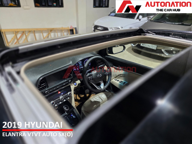 Second-hand 2019 Hyundai Elantra 2.0 SX Option AT for sale in Kolkata-9