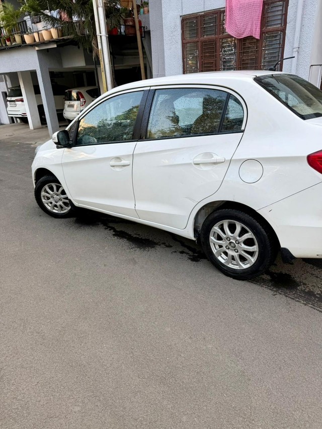 Second-hand 2013 Honda Amaze VX i-Vtech for sale in Bhopal-4