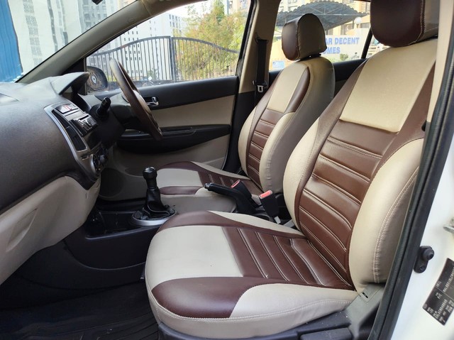 Second-hand 2012 Hyundai i20 Magna for sale in Mumbai-9