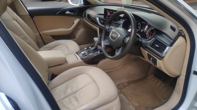 Second-hand 2012 Audi A6 2.0 TDI Premium Plus for sale in Bangalore-7