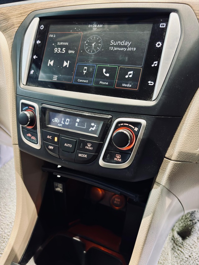 Second-hand 2023 Maruti Ciaz Alpha for sale in Madurai-9