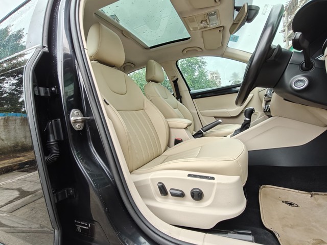 Skoda Octavia 1.8 TSI AT L K Second-hand 2018 Skoda Octavia 1.8 TSI AT L K for sale in Mumbai-16