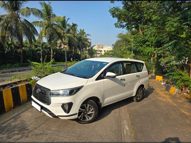 Second-hand 2022 Toyota Innova Crysta 2.4 VX 8 STR for sale in Mumbai-4